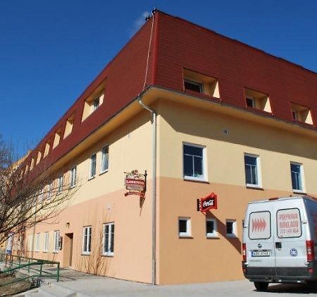 Penzion Mova Kadaň Eksteriør bilde